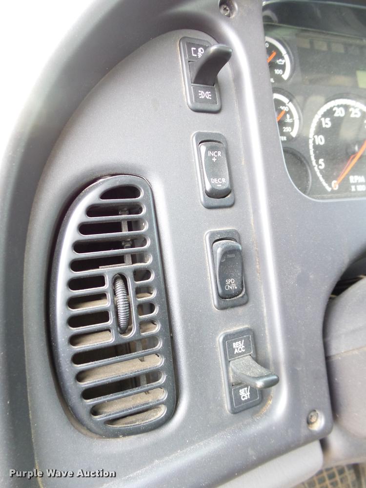 image for item DB4580 2009 Freightliner Business Class M2 box truck