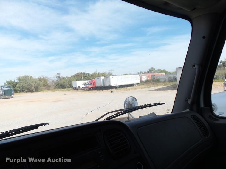 image for item DB4580 2009 Freightliner Business Class M2 box truck