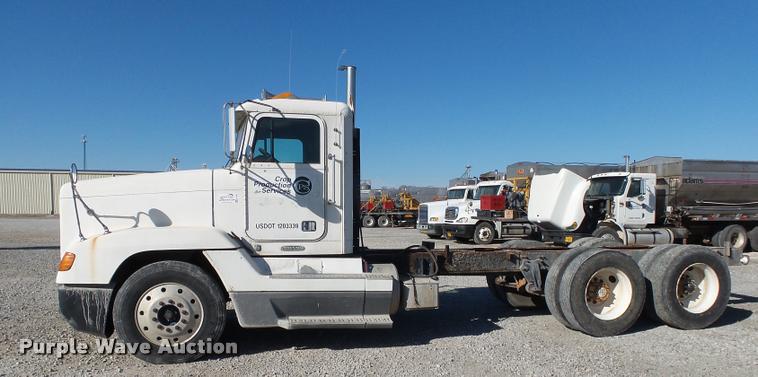 image for item K1038 1997 Freightliner FLD truck cab and chassis