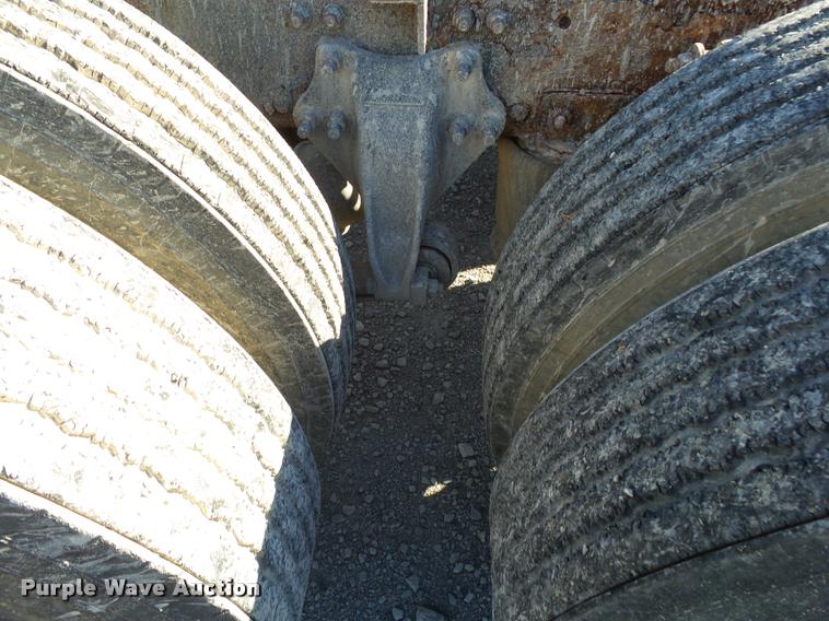 image for item K1038 1997 Freightliner FLD truck cab and chassis