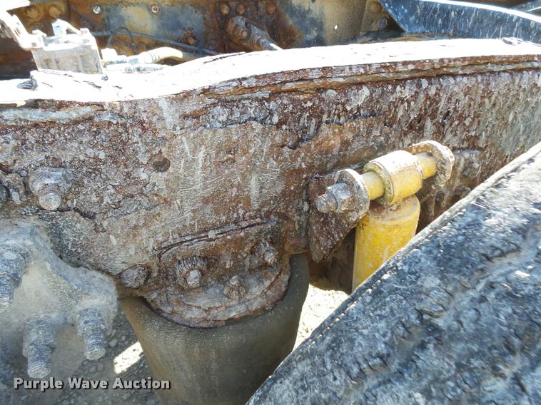 image for item K1038 1997 Freightliner FLD truck cab and chassis