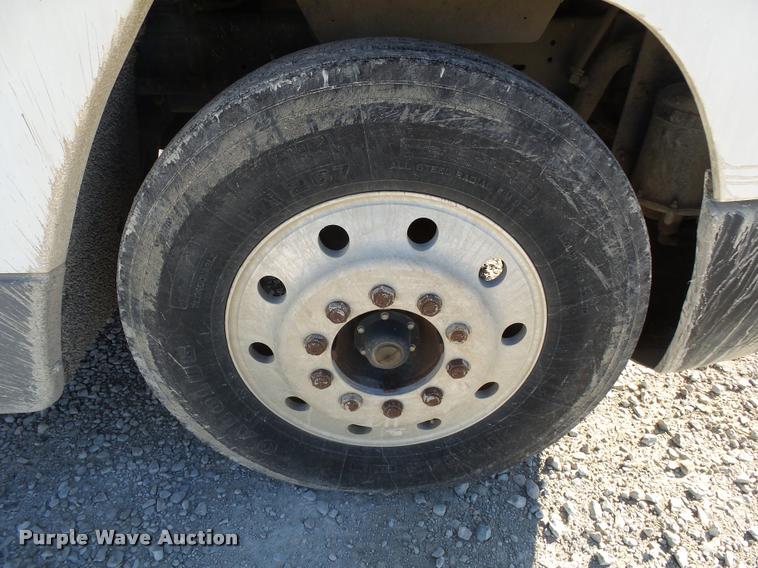 image for item K1038 1997 Freightliner FLD truck cab and chassis