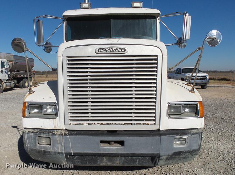 image for item K1038 1997 Freightliner FLD truck cab and chassis