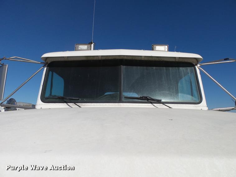 image for item K1038 1997 Freightliner FLD truck cab and chassis