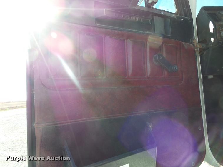 image for item K1038 1997 Freightliner FLD truck cab and chassis