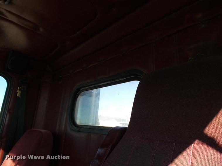 image for item K1038 1997 Freightliner FLD truck cab and chassis