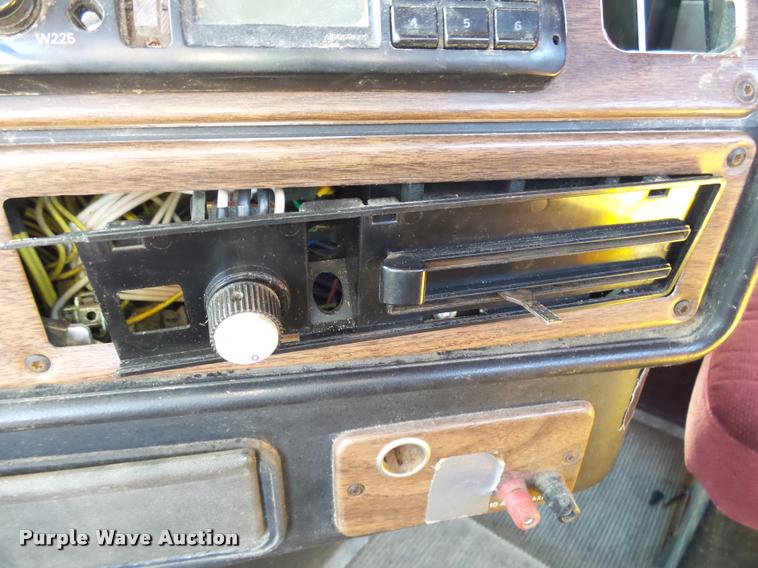 image for item K1038 1997 Freightliner FLD truck cab and chassis