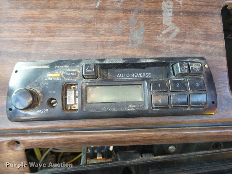 image for item K1038 1997 Freightliner FLD truck cab and chassis