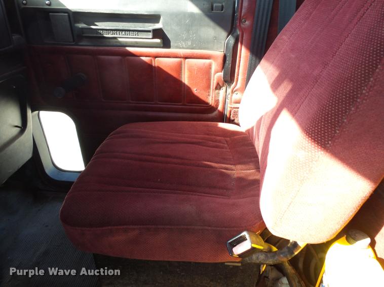 image for item K1038 1997 Freightliner FLD truck cab and chassis