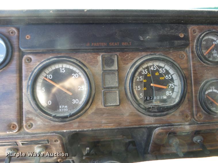 image for item K1038 1997 Freightliner FLD truck cab and chassis