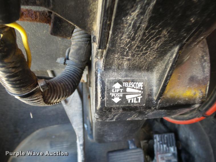 image for item K1038 1997 Freightliner FLD truck cab and chassis