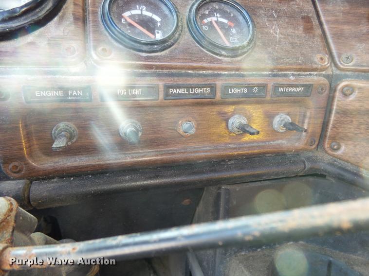 image for item K1038 1997 Freightliner FLD truck cab and chassis