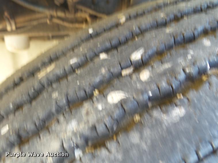 image for item K1039 1995 Freightliner FLD truck cab and chassis