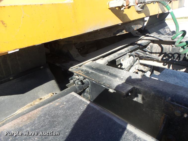 image for item K5559 1993 Volvo WG semi truck