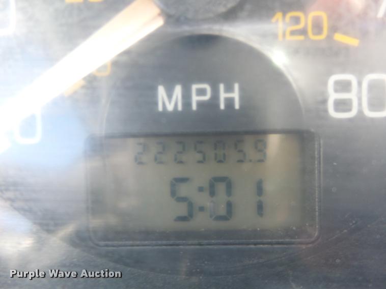 image for item K5559 1993 Volvo WG semi truck