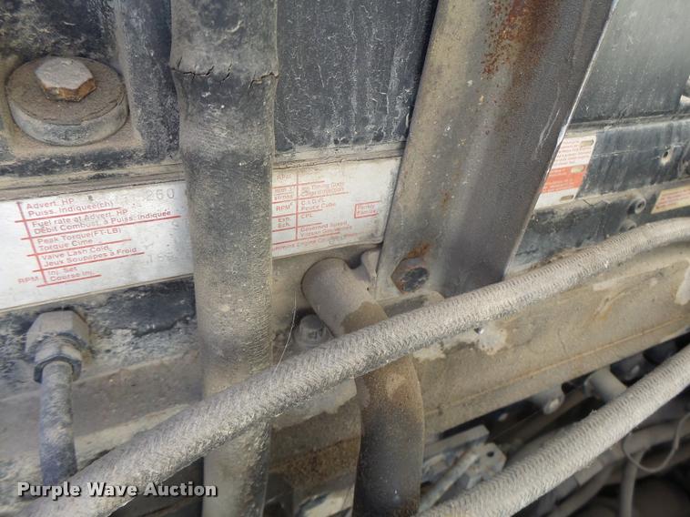 image for item K5559 1993 Volvo WG semi truck