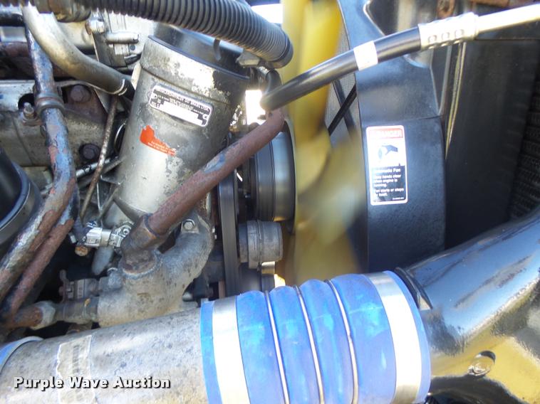 image for item K5574 2007 Freightliner Columbia 120 semi truck