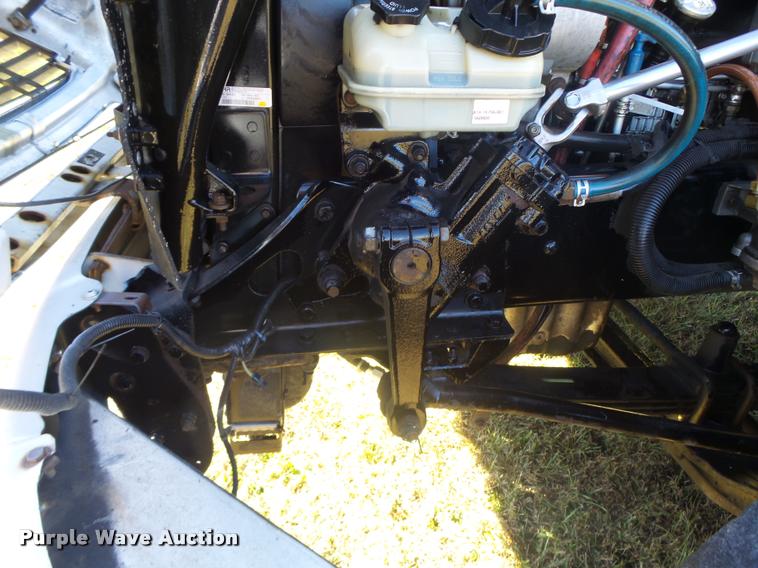 image for item K5574 2007 Freightliner Columbia 120 semi truck