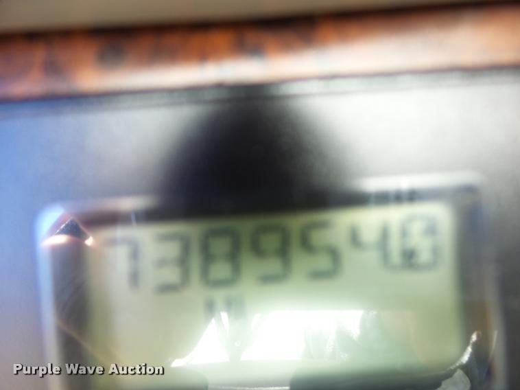 image for item K5574 2007 Freightliner Columbia 120 semi truck