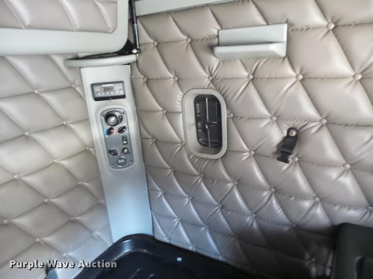 image for item K5574 2007 Freightliner Columbia 120 semi truck