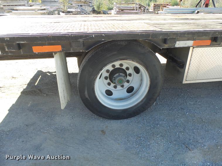 image for item K5583 1997 Tarasport drop deck trailer