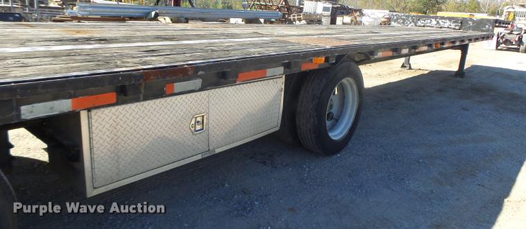 image for item K5583 1997 Tarasport drop deck trailer