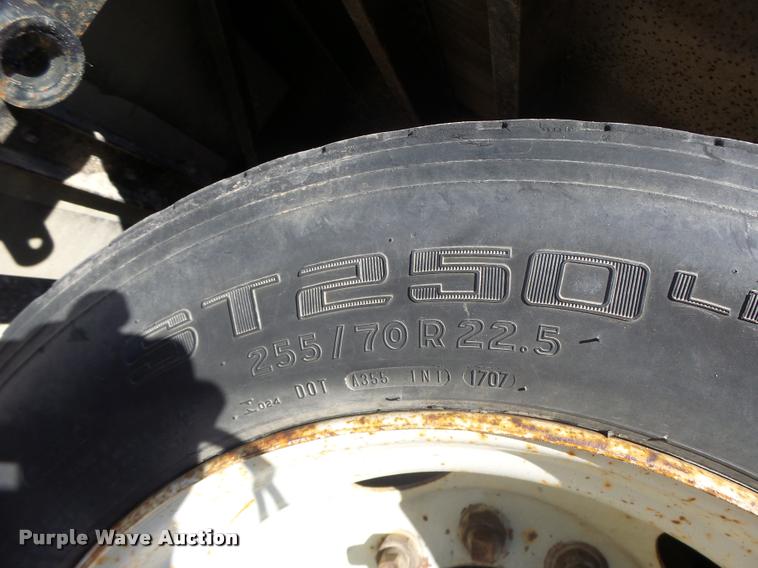 image for item K5583 1997 Tarasport drop deck trailer