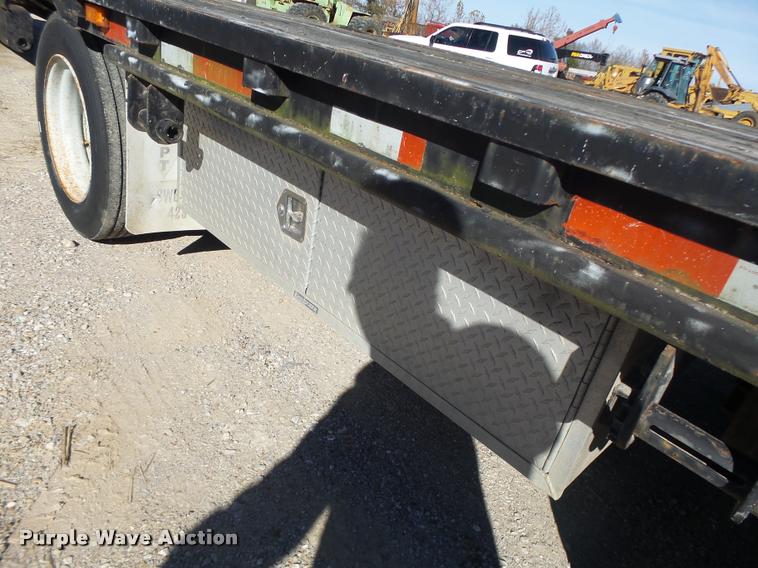 image for item K5583 1997 Tarasport drop deck trailer