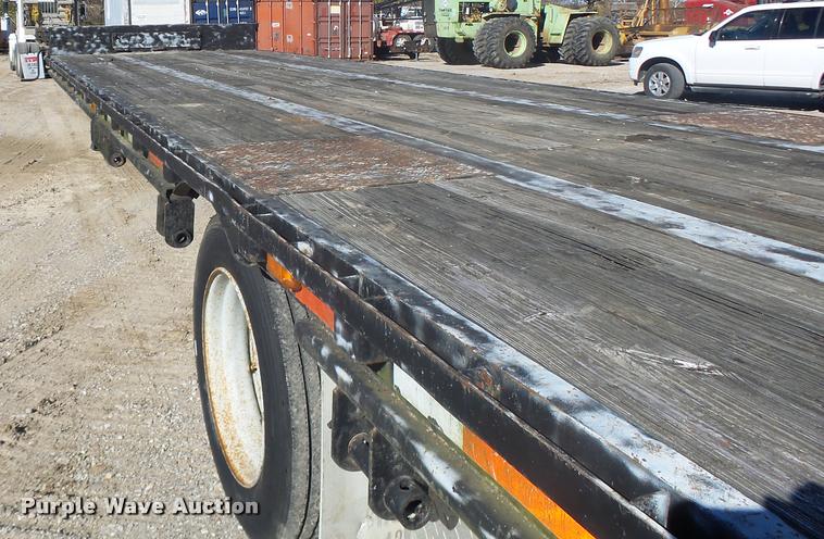 image for item K5583 1997 Tarasport drop deck trailer