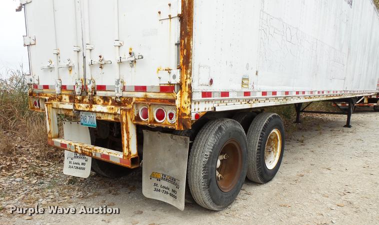 image for item L3561 1984 Brae GSVW-Z-454 dry van trailer