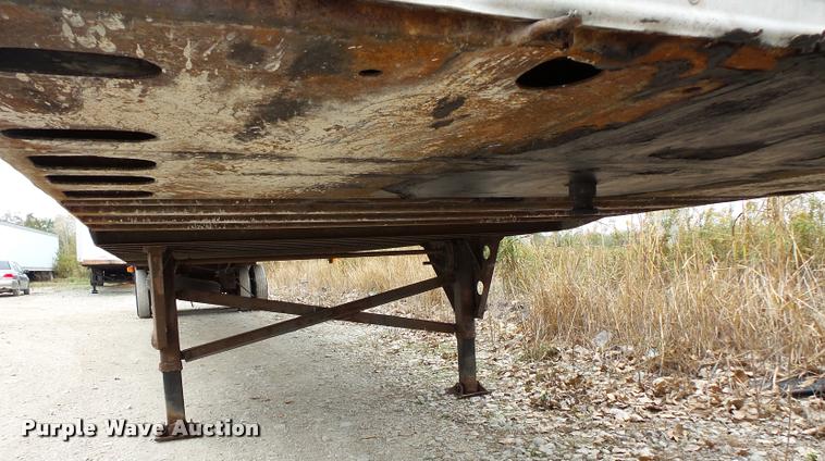 image for item L3562 1998 Utility Trailers VS2DC dry van trailer