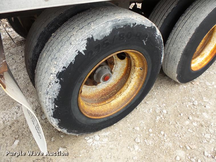 image for item L3562 1998 Utility Trailers VS2DC dry van trailer