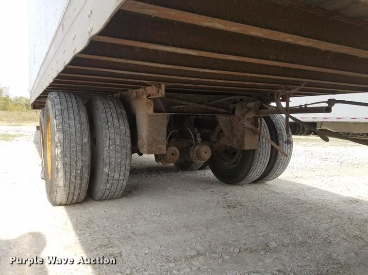 image for item L3563 1998 Utility Trailers U52DC dry van trailer