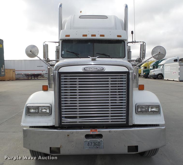 image for item L4175 1999 Freightliner FLD120 semi truck