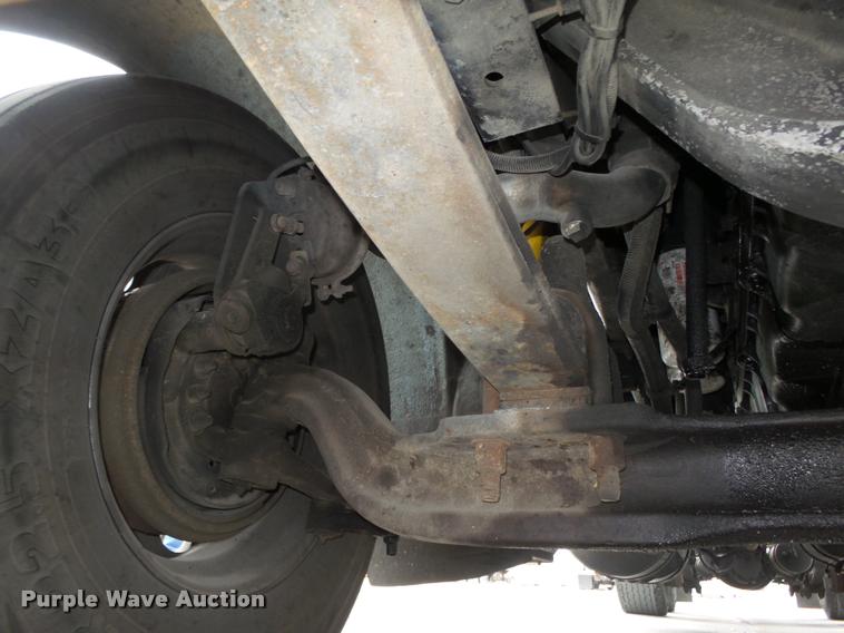 image for item L4175 1999 Freightliner FLD120 semi truck