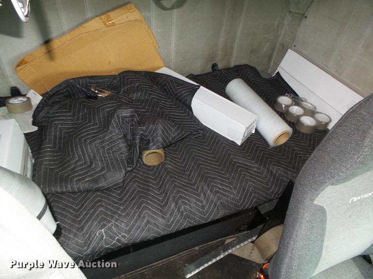 image for item L4177 1994 Freightliner FLD112 semi truck