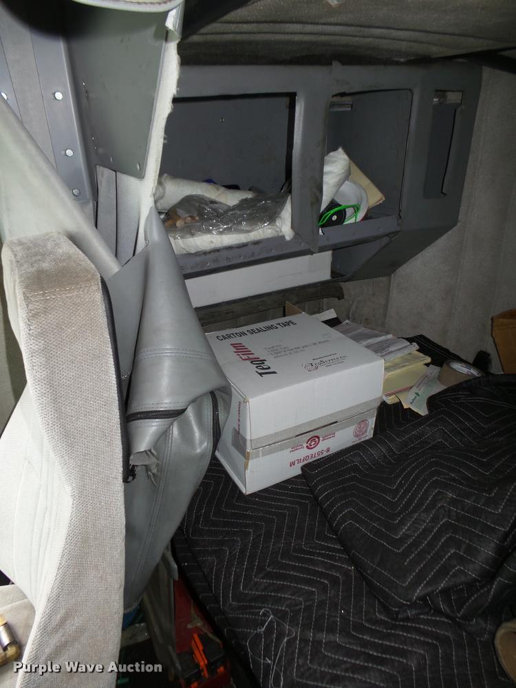 image for item L4177 1994 Freightliner FLD112 semi truck