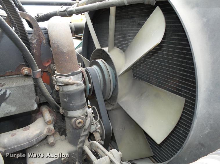 image for item L4177 1994 Freightliner FLD112 semi truck