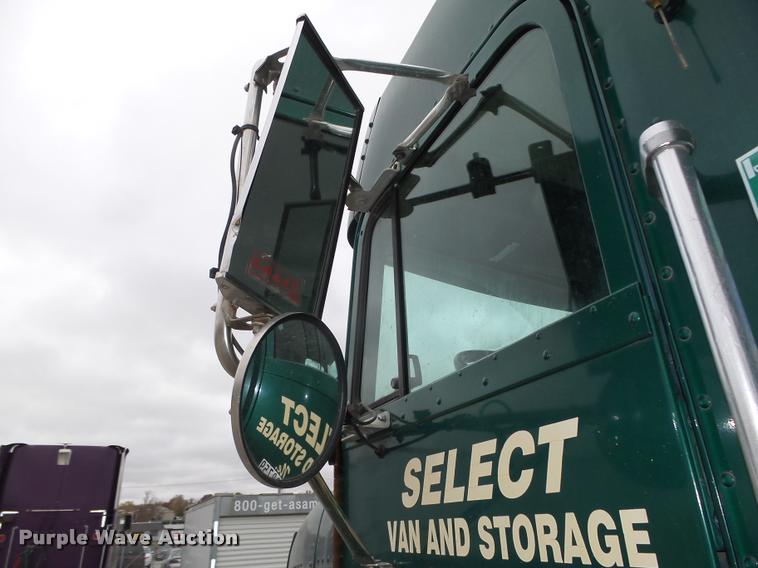 image for item L4179 1994 Freightliner FLD112 semi truck