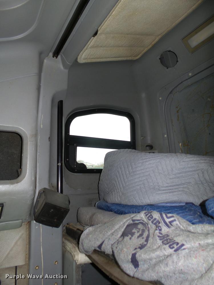 image for item L4179 1994 Freightliner FLD112 semi truck