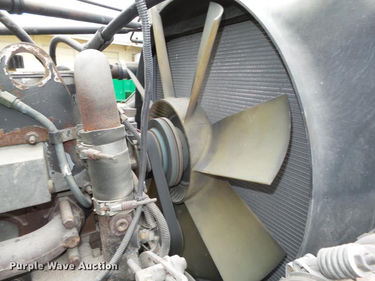 image for item L4179 1994 Freightliner FLD112 semi truck