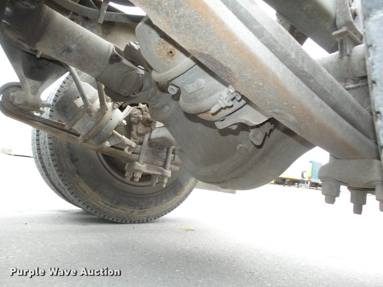 image for item L4179 1994 Freightliner FLD112 semi truck