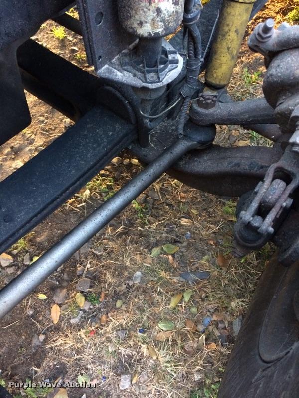 image for item L4185 1992 Freightliner FLD120 semi truck