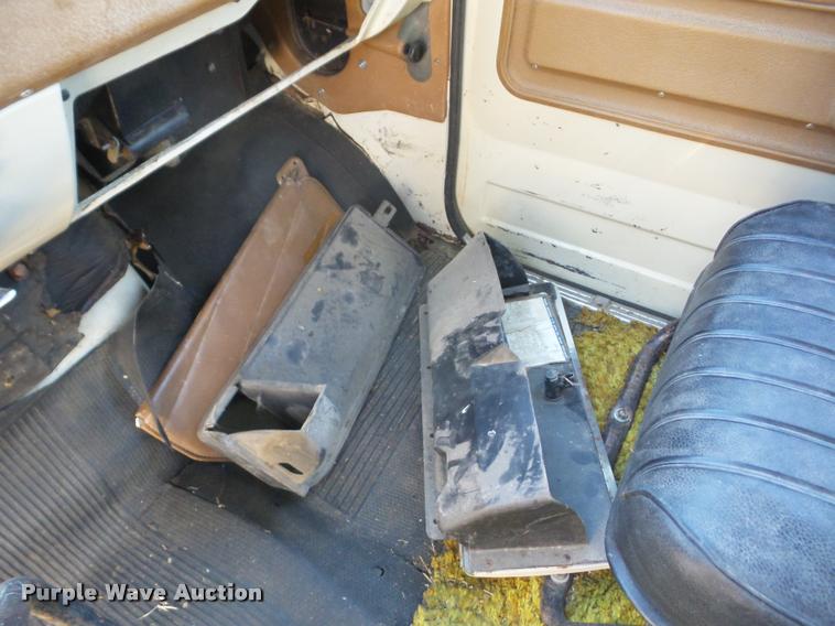 image for item AG9103 1974 Chevrolet C65 grain truck