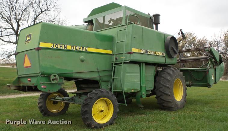 image for item AG9106 John Deere 6620 Turbo combine