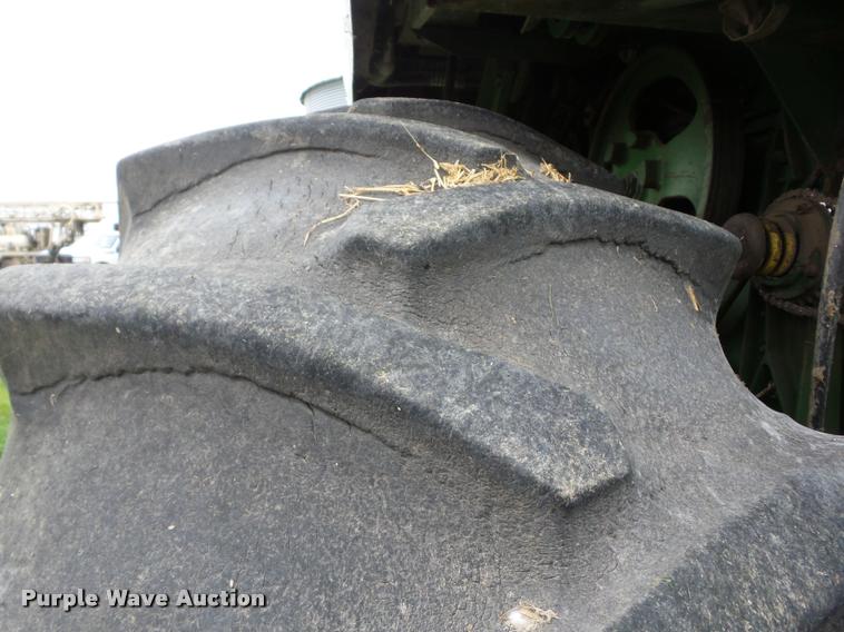 image for item AG9106 John Deere 6620 Turbo combine