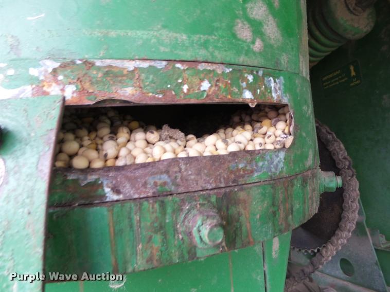 image for item AG9106 John Deere 6620 Turbo combine