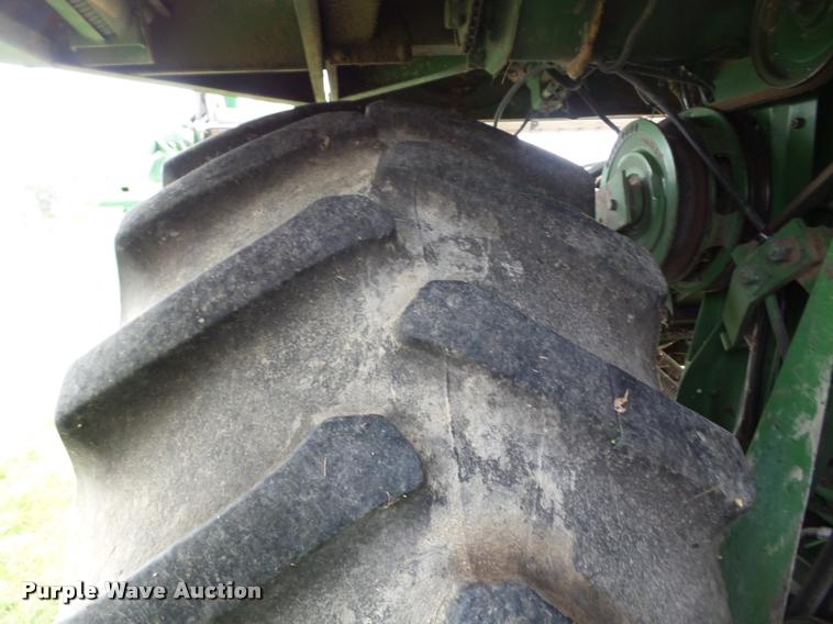 image for item AG9106 John Deere 6620 Turbo combine