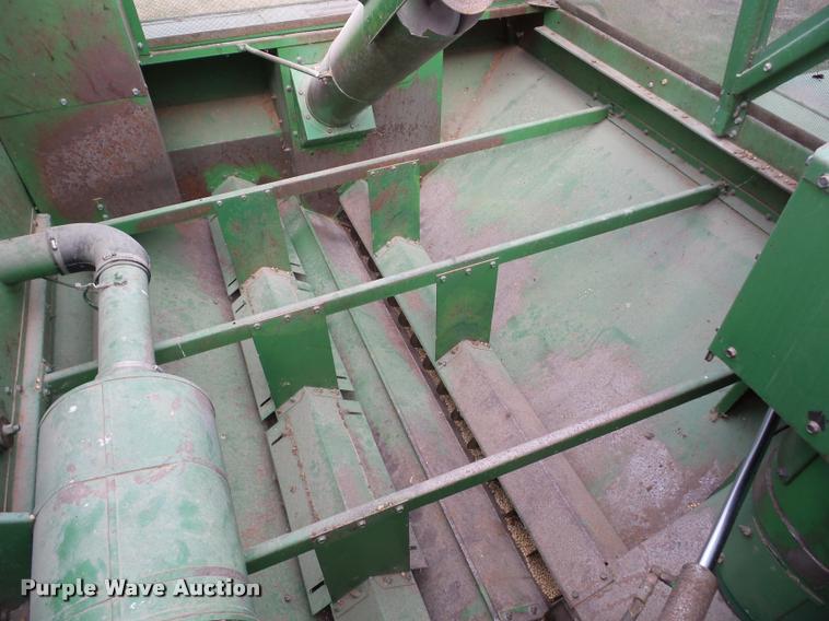 image for item AG9106 John Deere 6620 Turbo combine