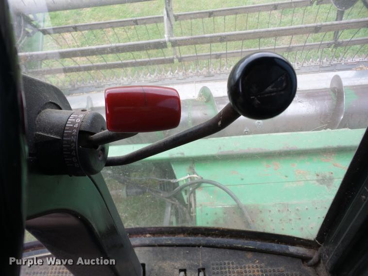 image for item AG9106 John Deere 6620 Turbo combine